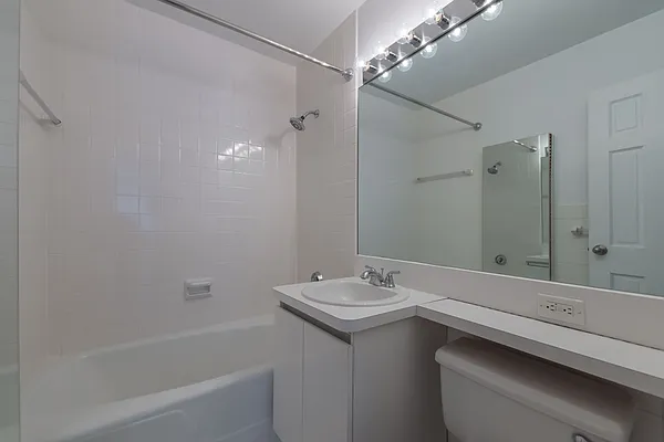 Rented by Solow Realty | media 5