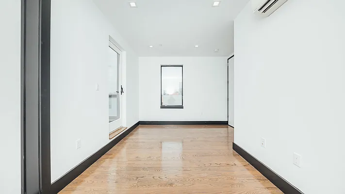 Rented by Nooklyn NYC LLC | media 2