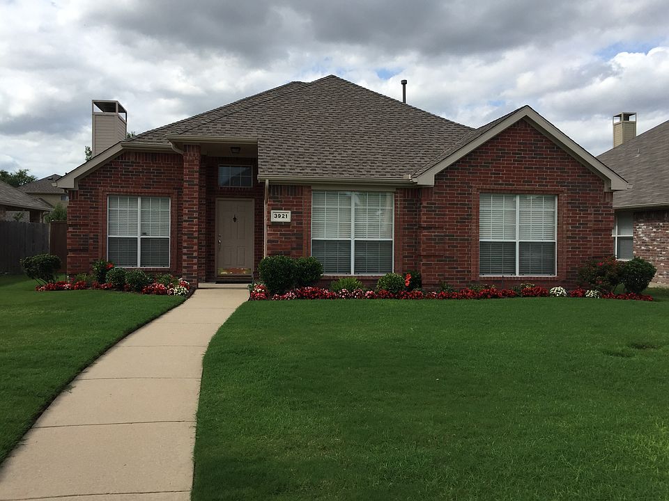 1st image of 3921 Windford Dr