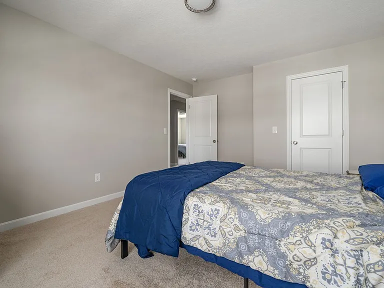 1033 Quarry Oak Dr — Photo 27