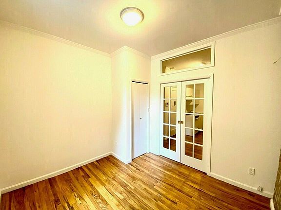 4th image of 243 E 39th St APT 1B