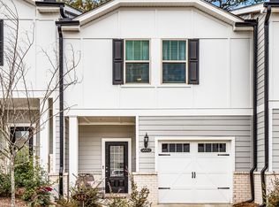 5682 Plain Field Ln, Lilburn, GA 30047