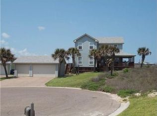655 Sandkey Dr, Port Aransas, TX 78373