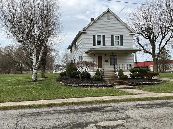 68 Prospect St, New London, OH 44851