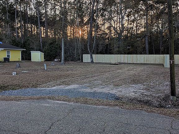 3rd image of 23A 5th St