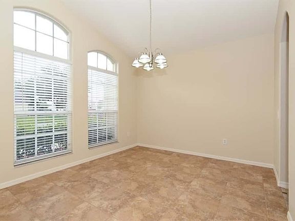 4th image of 3637 Sandalwood Dr