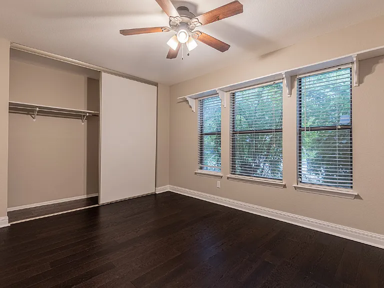 21514 Longwood — Photo 7