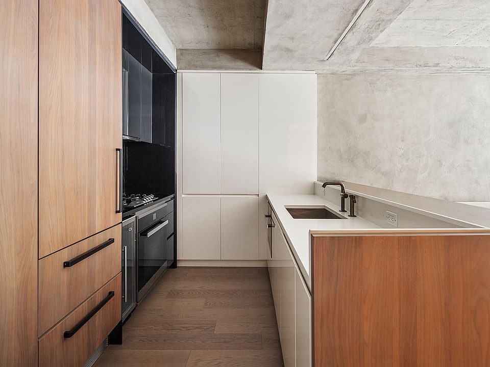 1st image of 196 Orchard St #4Q