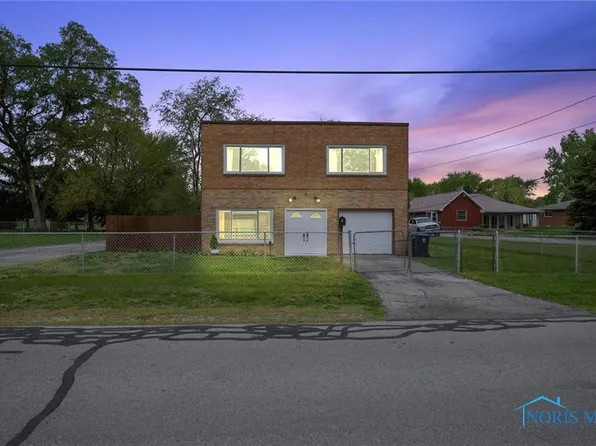 1518 Blandin St, Oregon, OH 43616