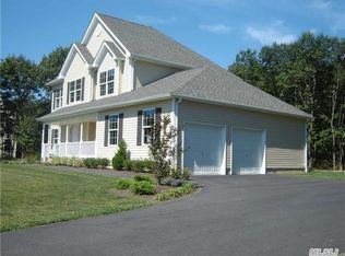 3 Old Orchard Ct, East Moriches, NY 11940