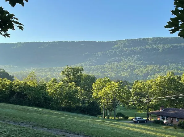 238 Landis Ln, Green Spring, WV 26722