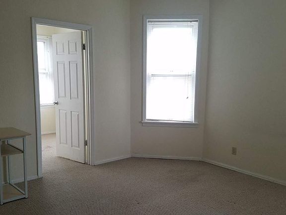 2nd image of 6012 McPherson Ave #3W