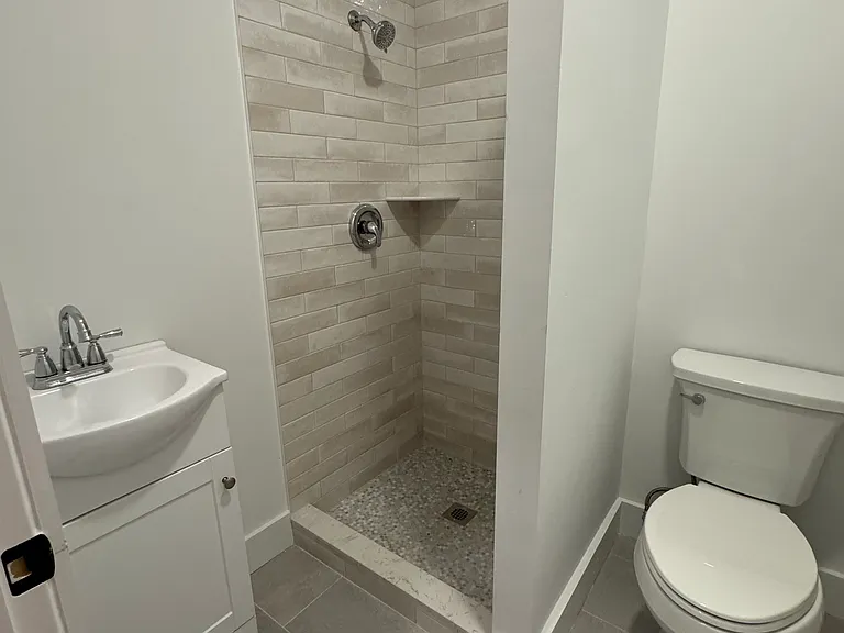 37 Bank St #1 — Photo 4