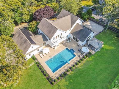 76A W Tiana Road, Hampton Bays, NY, 11946