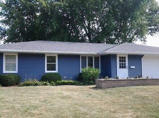 405 E Wanda Ln, Fairbury, IL 61739