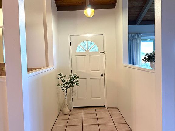 5th image of 541 Kulaiwi Dr