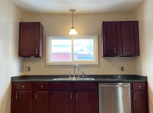8 Davis Ave APT 2, Whitesboro, NY 13492