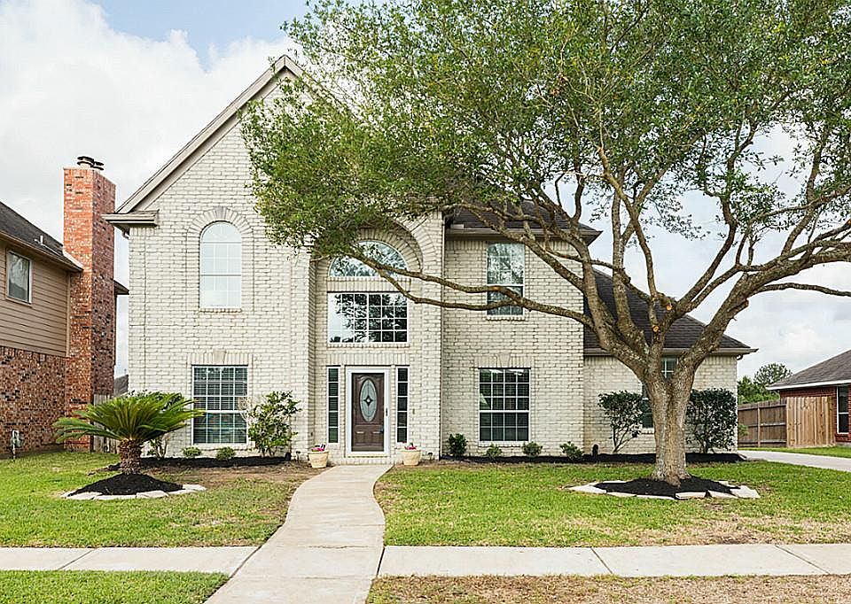 1st image of 424 Serenity Dr