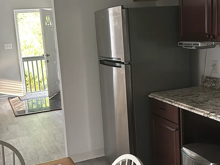 Kitchen refrigerator
