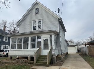 717 Talma St, Aurora, IL 60505