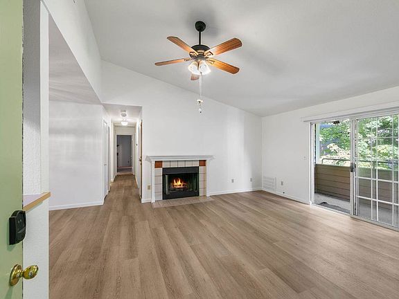 5th image of 11150 Trinity River Dr