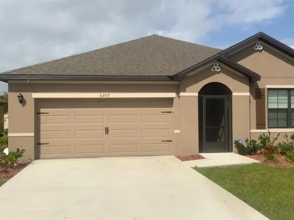 6205 NW Regent Street, Port St Lucie, FL 34983