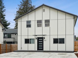 8327 44th Ave S, Seattle, WA 98118