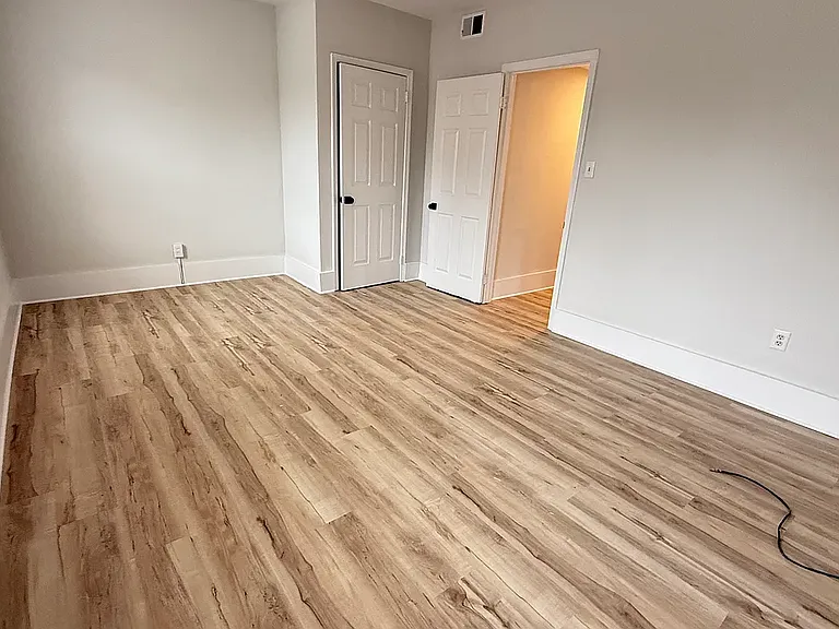 1024 W 8th St #2 — Photo 8