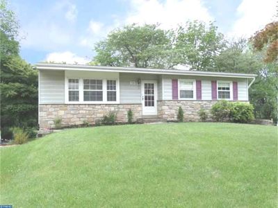 128 Hampshire Dr, Chalfont, PA, 18914