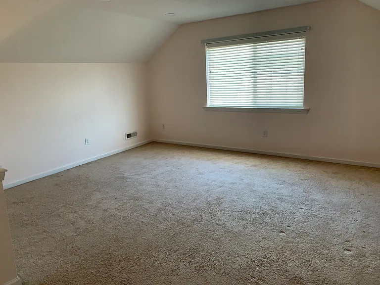 172 Pepin Pl — Photo 8