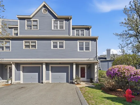 34 Boulderbrook Dr, Peabody, MA 01960