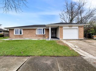 4 Waverly Ct, Park Forest, IL 60466