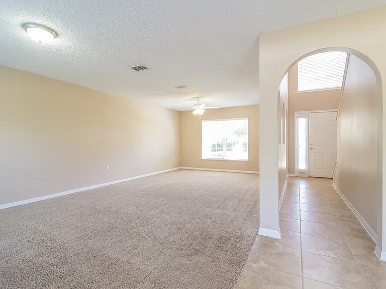 1113 Benan Ct — Photo 7