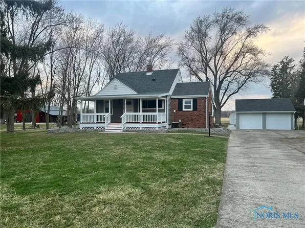 8810 Mandell Rd, Perrysburg, OH 43551