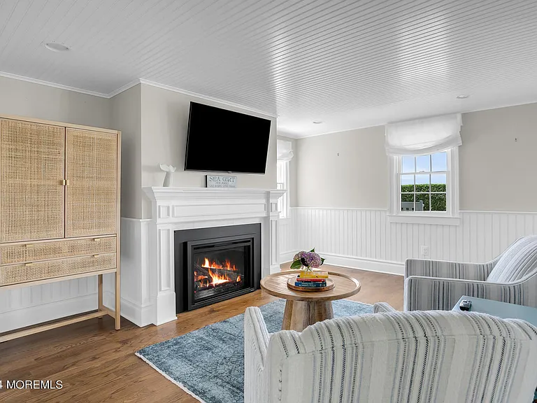 208 Neptune Pl — Photo 26