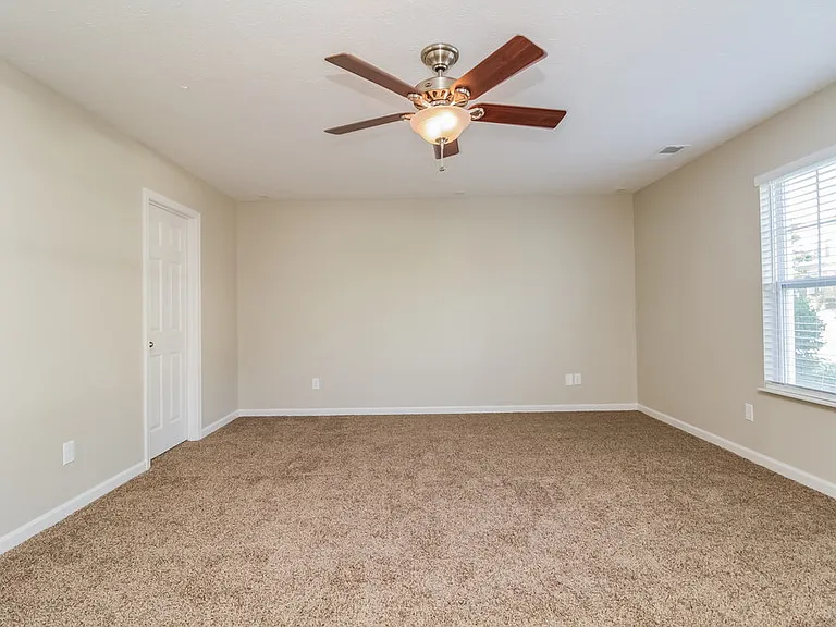 129 Sophie Dr — Photo 11