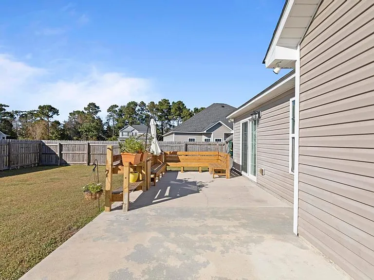 302 Aquamarine Cir — Photo 20