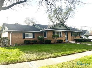 5857 E Heights Dr, Toledo, OH 43613