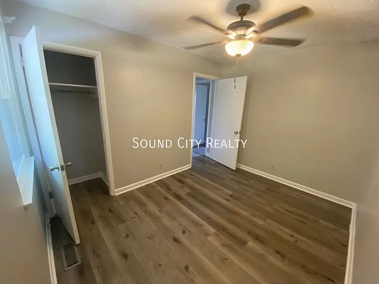 923B Oak Vale — Photo 8