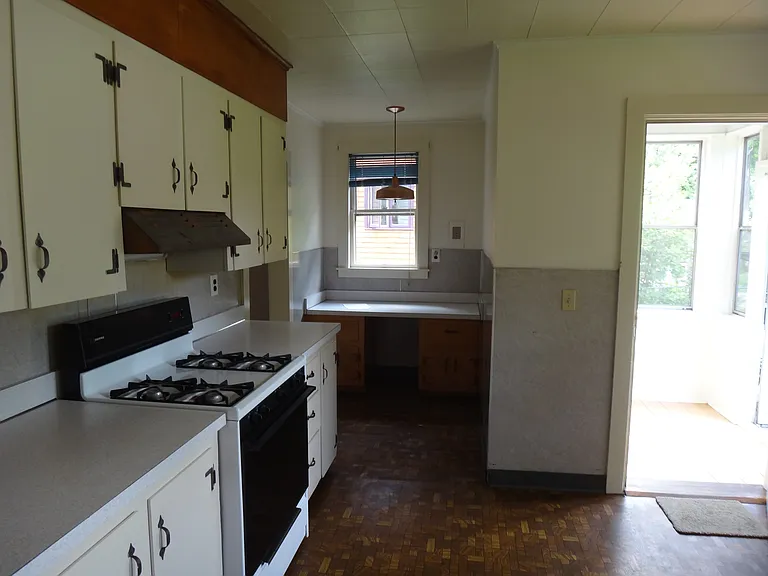 52 Revell Ave #1 — Photo 37