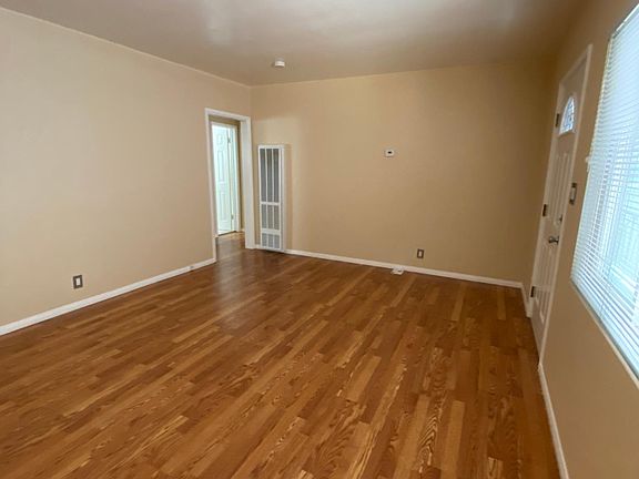 2nd image of 330 Bungalow Dr #A