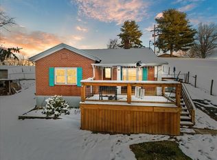 304 S Greever St, Rural Retreat, VA 24368