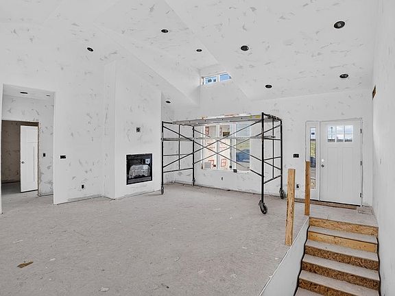 4th image of 1626 Wayfarer St