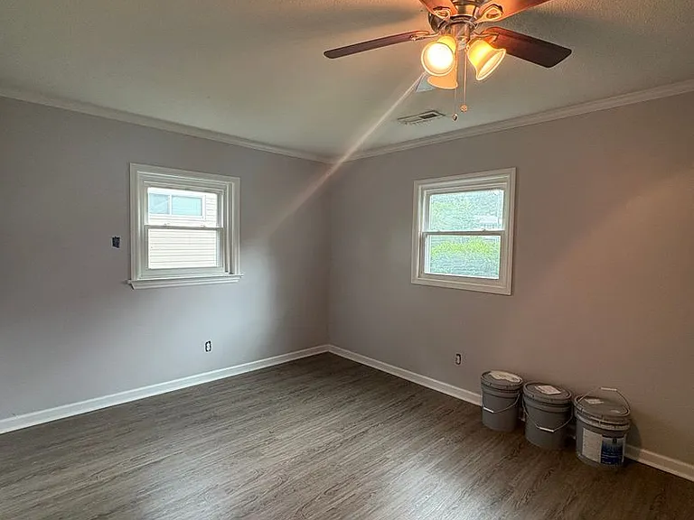 5019 Greenview Dr — Photo 5