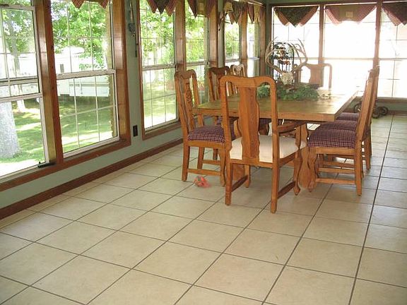 12 x30 Sunroom-water view