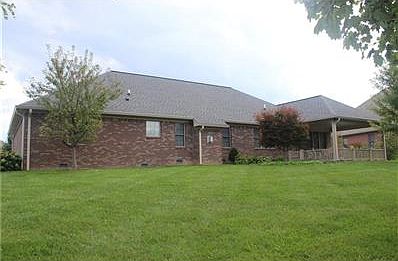 2nd image of 304 Hawthorne Dr