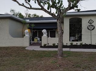 9910 Gray Fox Ln, Port Richey, FL 34668