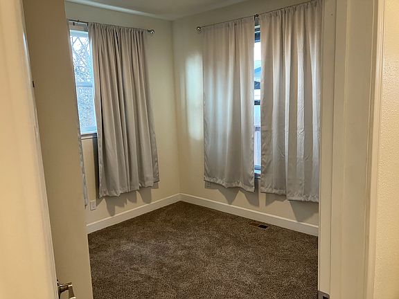 Small main level bedroom/office