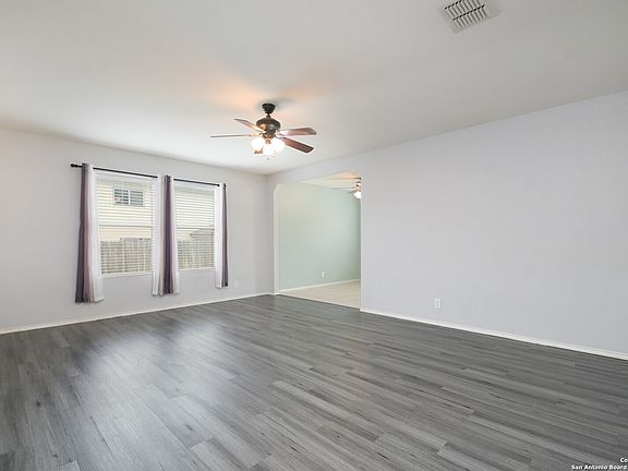 4th image of 309 WILLOW VIEW