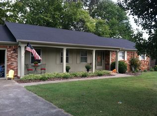 1714 Holiday Dr, Murray, KY 42071
